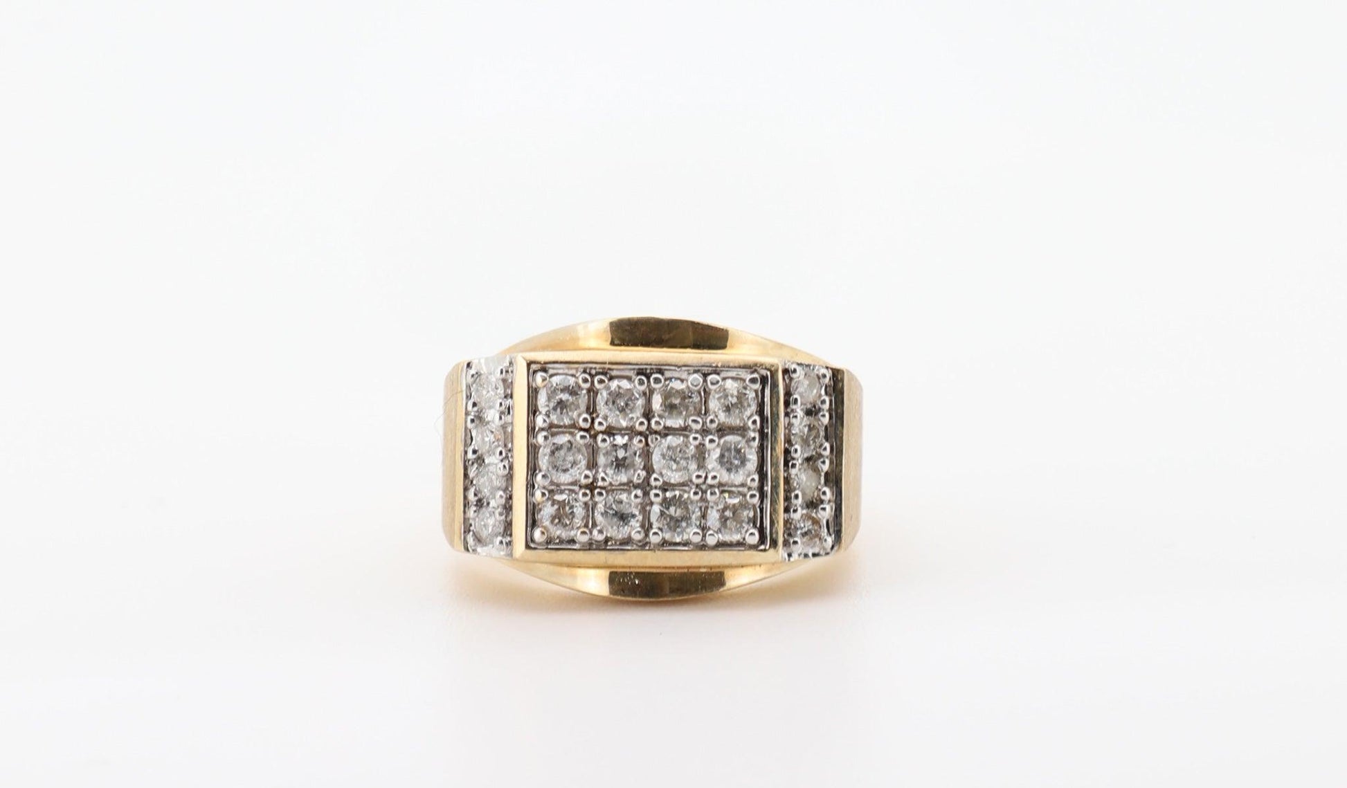 10K Gold 1 Carat Round Cut Diamond Ring