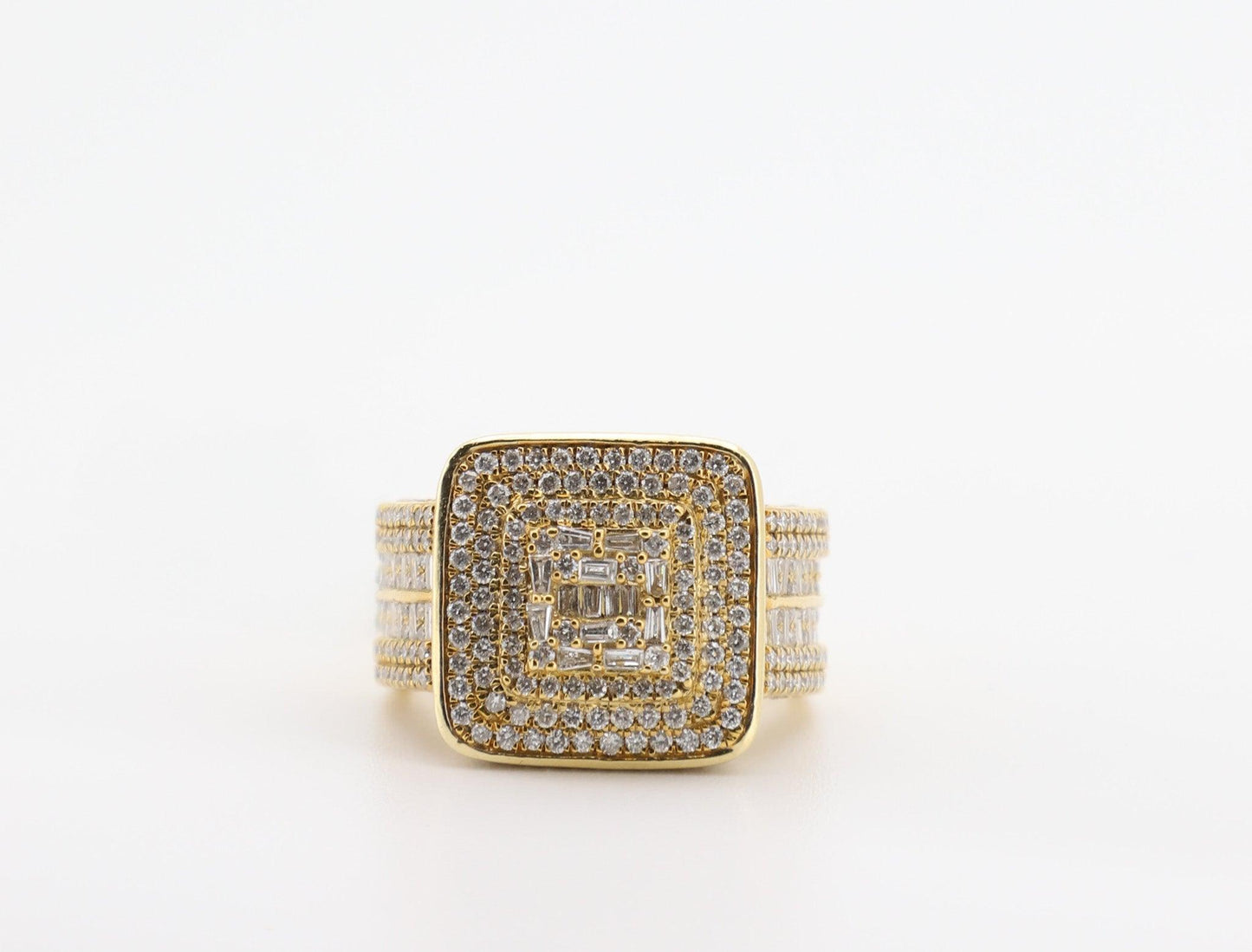 14K Gold 2.9 Carat Baguette & Round Cut Diamond Ring