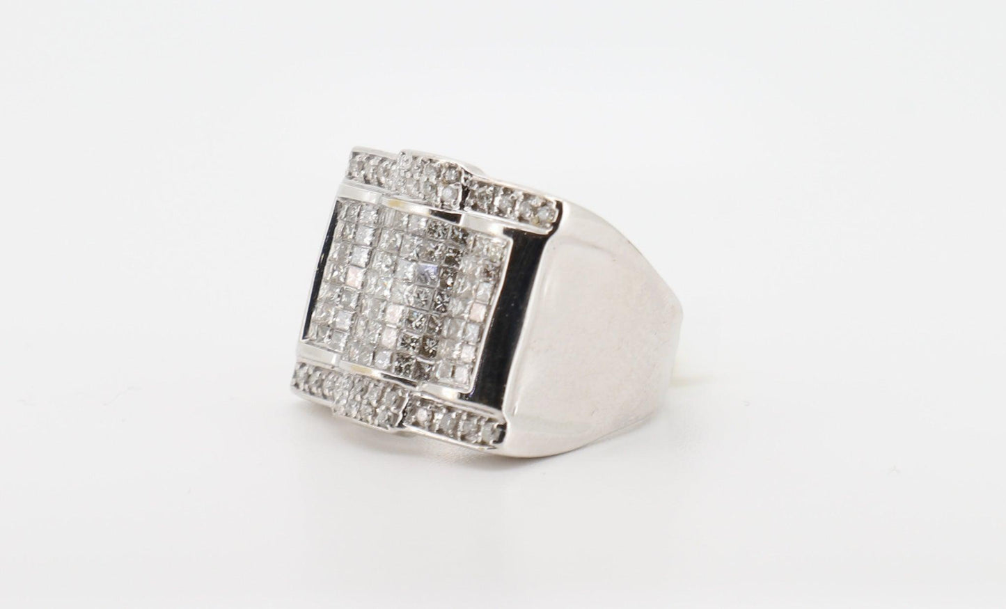 14K White Gold 3 Carat Princess & Round Cut Diamond Ring