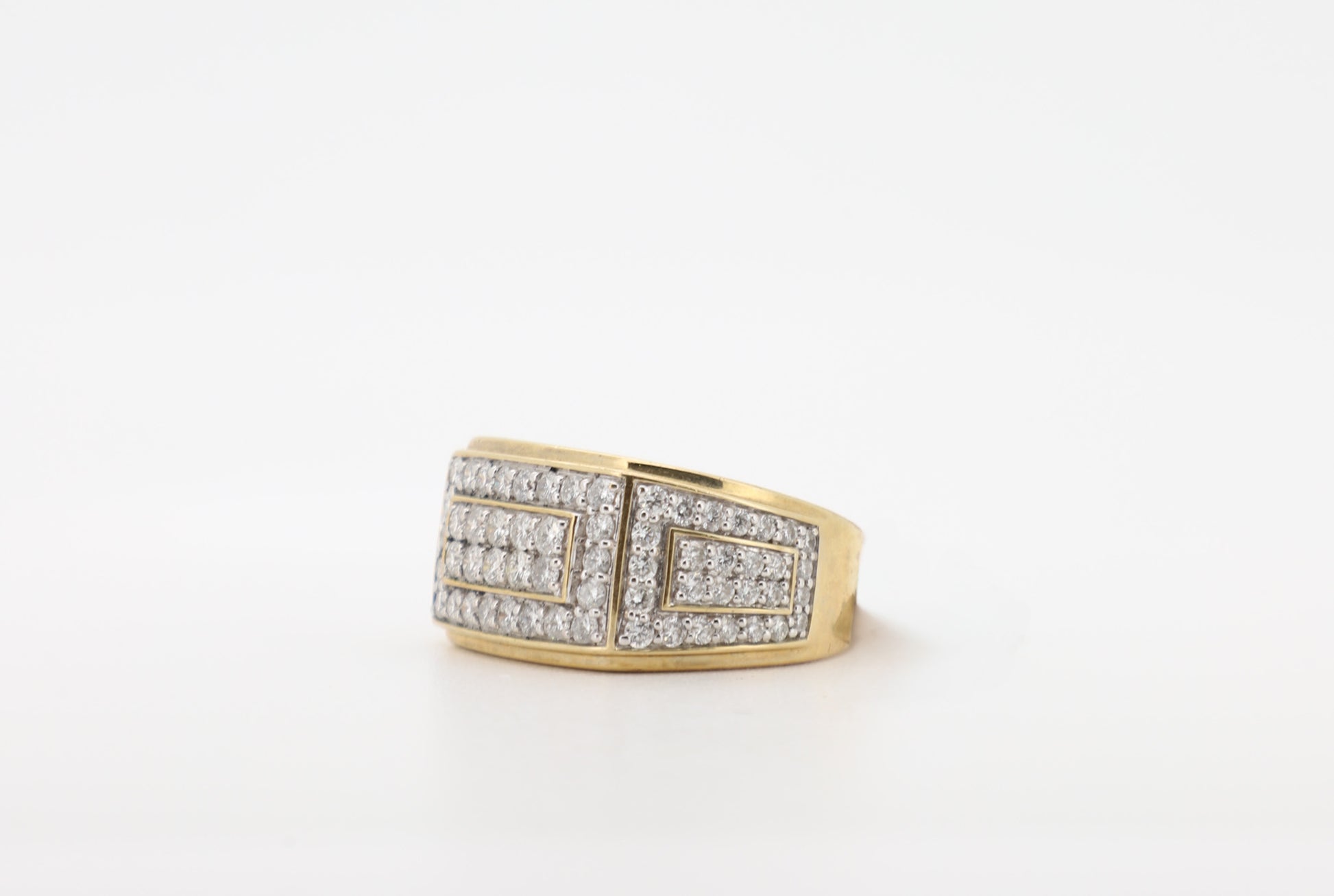 10K Gold Men’s Ring with Round-Cut Diamonds
