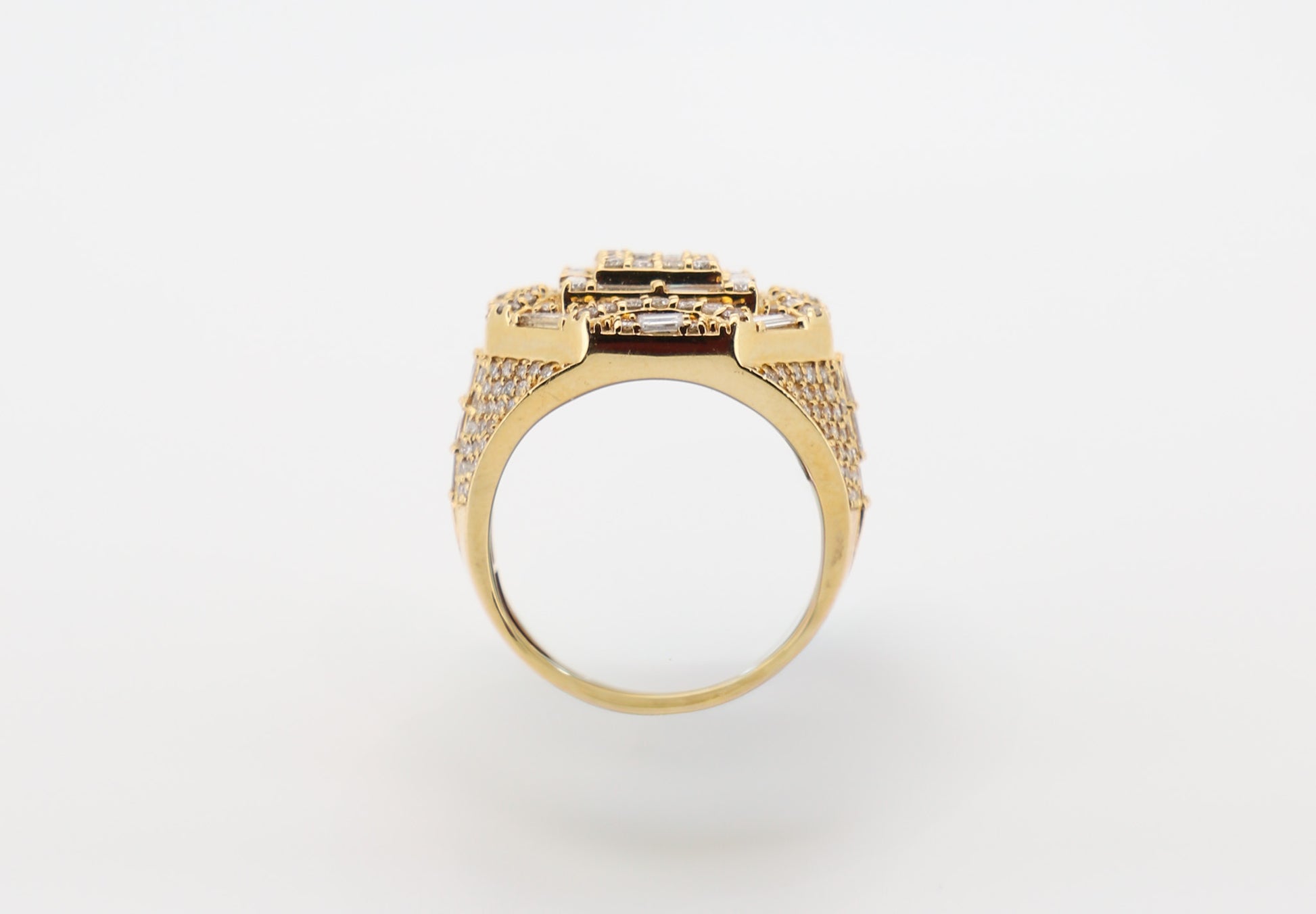 14K Gold Men’s Ring with Round and Baguette-Cut Diamonds