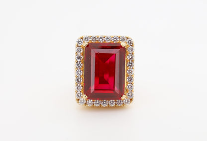 14K Gold Men’s Ring with Round-Cut Diamonds